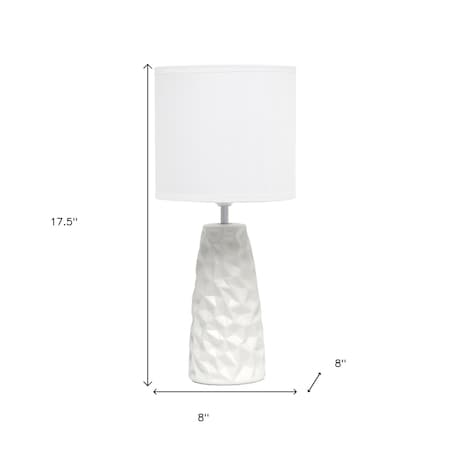 Homeroots 18" Off White Ceramic Geometric Table Lamp With Off White Drum Shade 643458