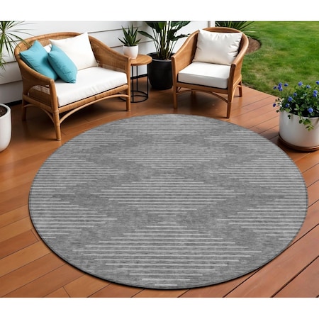 Homeroots 8' Charcoal And Silver Round Geometric Washable Indoor Outdoor Area Rug 598546
