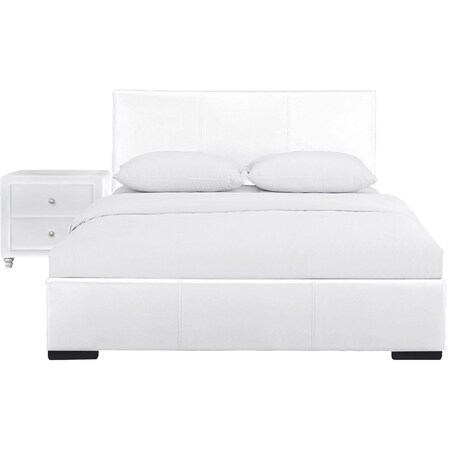 Homeroots Two Piece White Upholstered Solid and Manufactured Wood Bedroom Set 569360