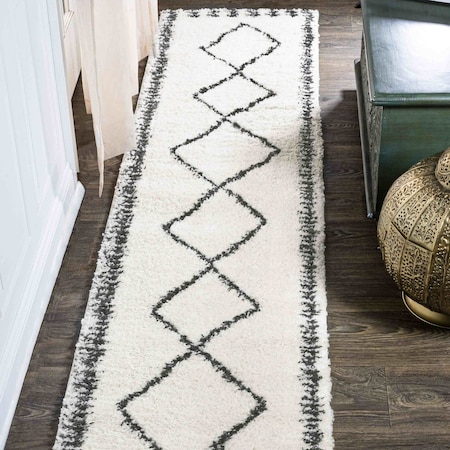 Jonathan Y Calvia Moroccan Diamond Shag White/Gray 2 ft. x 8 ft. Runner Rug MOH404A-28