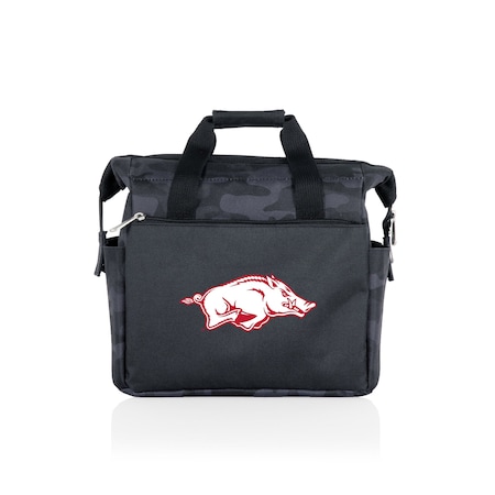 Picnic Time Family Of Brands NCAA Arkansas Razorbacks On The Go Lunch Bag Cooler - Soft Cooler Lunch Box, Black Camo 510-00-182-034-0