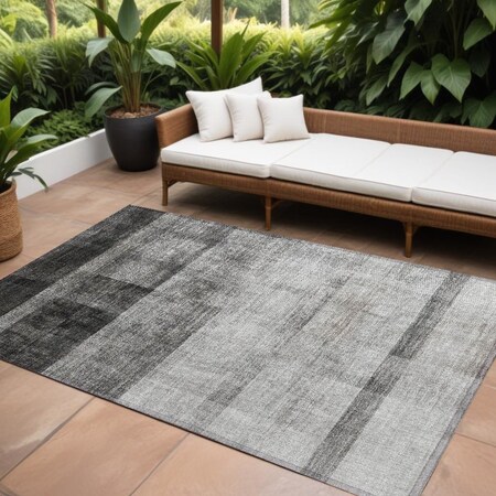 Homeroots 9' X 12' Gray Ombre Washable Non Skid Indoor Outdoor Area Rug 563644