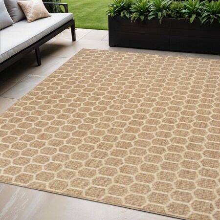 Homeroots 5' X 7' Natural And Beige Geometric Indoor Outdoor Area Rug 554863