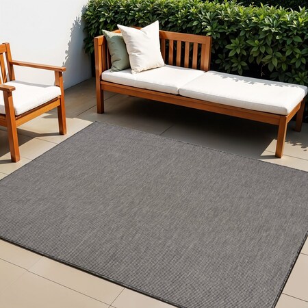 Homeroots 4' X 6' Charcoal Indoor Outdoor Area Rug 522506