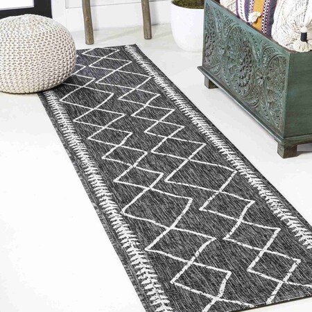 Jonathan Y Derya Tribal Diamond Trellis Black/Ivory 2 ft. x 8 ft. Indoor/Outdoor Runner Rug SMB129E-28