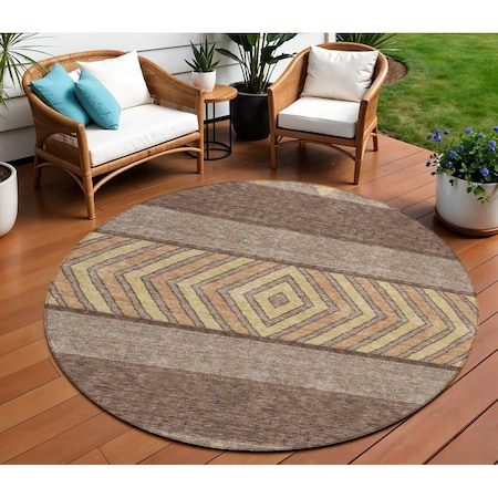 Homeroots 8' Brown Wheat And Copper Round Southwestern Washable Indoor Outdoor Area Rug 613893