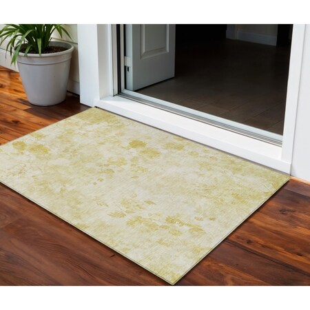 Homeroots 3' X 5' Gold Wheat And Ivory Floral Washable Indoor Outdoor Area Rug 583106