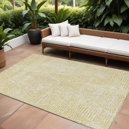 Homeroots 9' X 12' Wheat Gold And Ivory Geometric Washable Indoor Outdoor Area Rug 577611