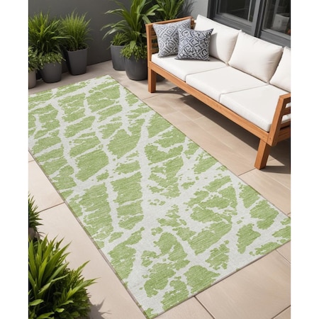 Homeroots 8' Runner Green and White Abstract Washable Non Skid Indoor Outdoor Runner Rug 559623