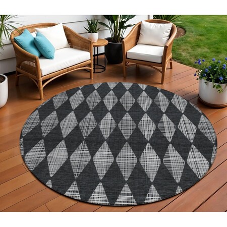 Homeroots 8' Charcoal Round Geometric Washable Indoor Outdoor Area Rug 577033