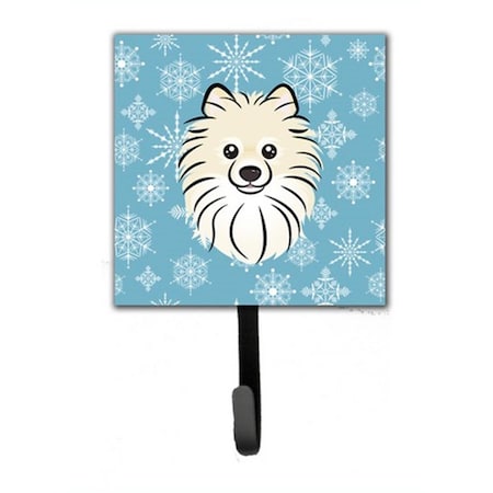 Carolines Treasures Snowflake Pomeranian Leash and Key Holder BB1641SH4