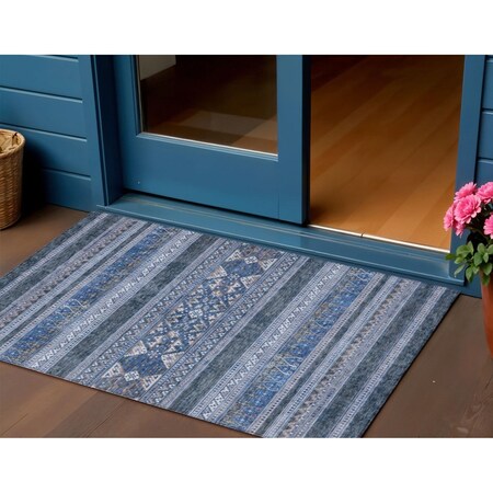 Homeroots 3' X 5' Navy Blue And Denim Blue Southwestern Washable Indoor Outdoor Area Rug 582830