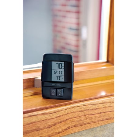 Acurite 1.6 W x 4.8 H Sensor Wireless Indoor & Outdoor Thermometer 00606A4