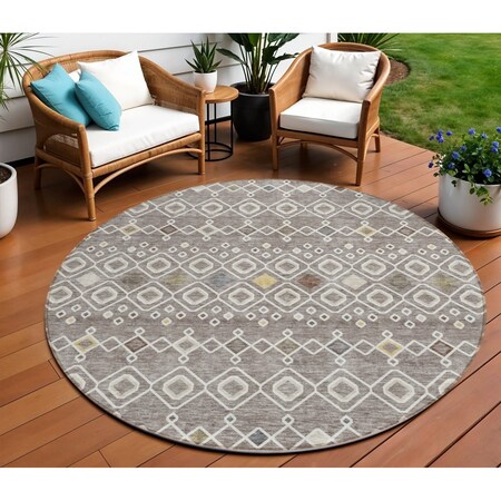 Homeroots 8' Taupe Gray And Gold Round Geometric Washable Indoor Outdoor Area Rug 612228