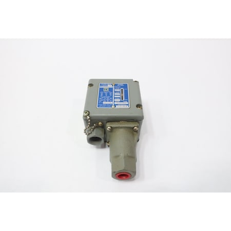 Square D PRESSURE SWITCH 120-600V-AC 115-600V-DC 9.5-70PSI ADW-3