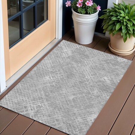 Homeroots 3' X 5' Gray And Silver Geometric Washable Indoor Outdoor Area Rug 588310