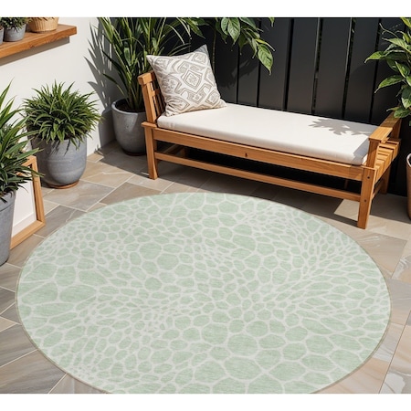 Homeroots 8' Mint Green And Ivory Round Geometric Washable Indoor Outdoor Area Rug 595093
