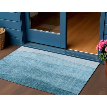 Homeroots 3' X 5' Teal Blue Aqua And Blue Ombre Washable Indoor Outdoor Area Rug 581828