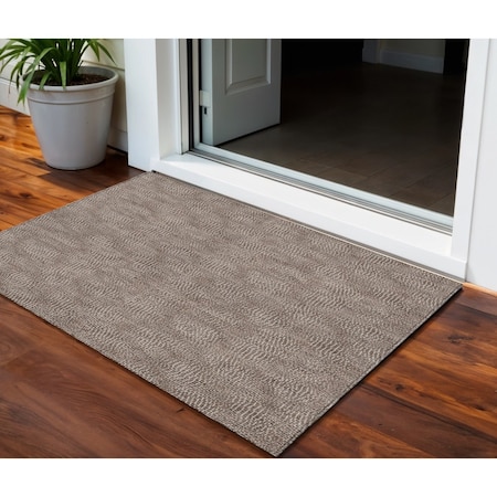 Homeroots 3' X 5' Brown And Ivory Geometric Washable Indoor Outdoor Area Rug 602347
