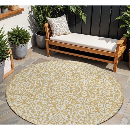 Homeroots 8' Gold And Beige Round Damask Washable Indoor Outdoor Area Rug 595147