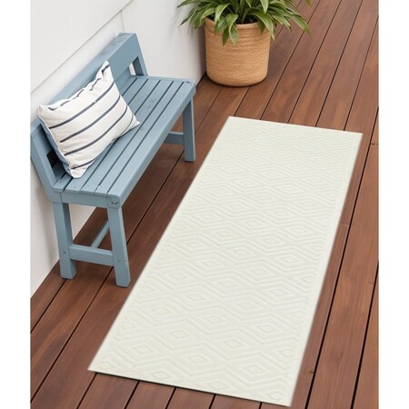 Homeroots 6' Ivory And White Geometric Indoor Outdoor Area Rug 556296