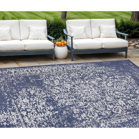 Homeroots 6' X 9' Navy Blue Machine Braided Distressed Area Rug With UV Protection 555581