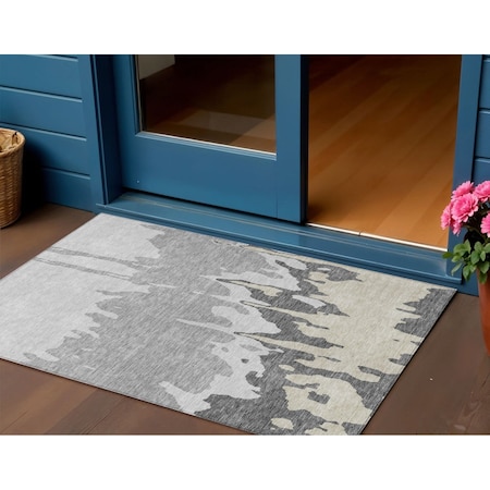 Homeroots 3' X 5' Gray And Silver Abstract Washable Indoor Outdoor Area Rug 613626