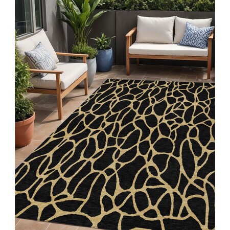 Homeroots 5' X 8' Black And Gold Geometric Washable Indoor Outdoor Area Rug 599179