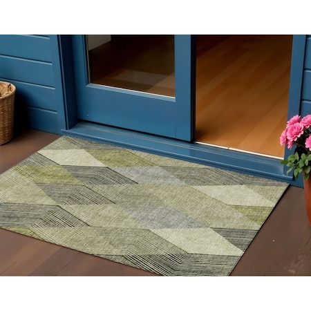 Homeroots 3' X 5' Olive Green Gray And Ivory Argyle Washable Indoor Outdoor Area Rug 613711