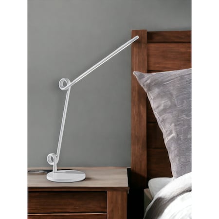 Homeroots 35" White Metal Novelty Desk Table Lamp 524640