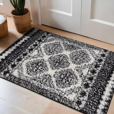 World Rug Gallery White Geometric Pattern Shag Area Rug 2 ft x 3 ft White WR120WHITE2X3