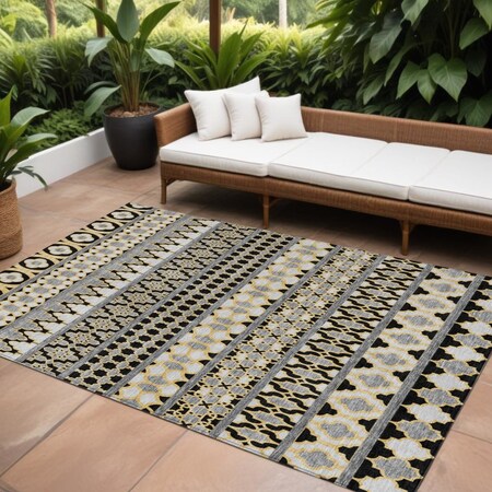 Homeroots 9' X 12' Charcoal Gray And Gold Quatrefoil Washable Indoor Outdoor Area Rug 583214
