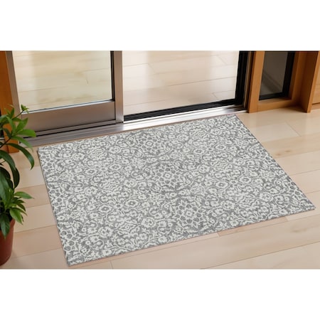 Homeroots 3' X 5' Gray And Ivory Damask Washable Indoor Outdoor Area Rug 595151