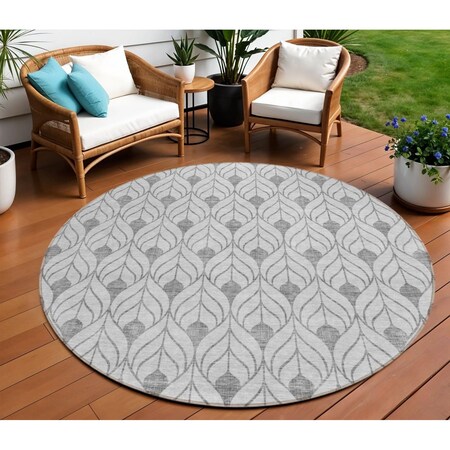 Homeroots 8' Silver And Gray Round Geometric Washable Indoor Outdoor Area Rug 595771