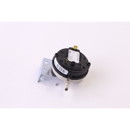 Heil .65 in. wc SPST Pressure Switch IS203655708