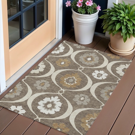 Homeroots 3' X 5' Brown Beige And Taupe Medallion Washable Indoor Outdoor Area Rug 589596