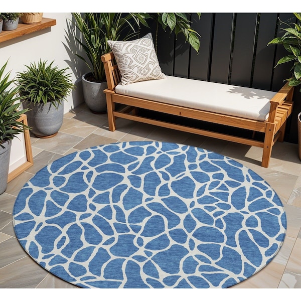 Homeroots 8' Blue And Ivory Round Geometric Washable Indoor Outdoor Area Rug 599264 - main
