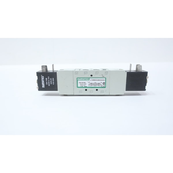 Numatics PNEUMATIC SOLENOID VALVE 24V-DC 1/4IN NPT 14.5-145PSI L12BB552B000061 - main