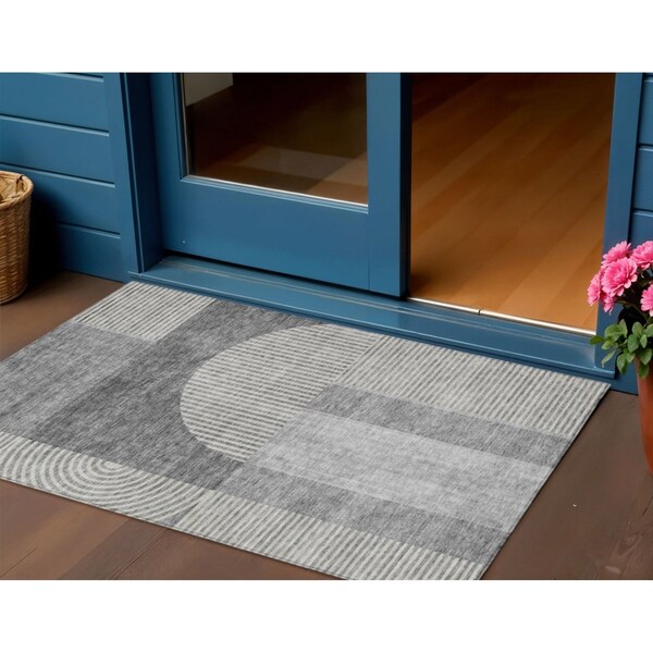Homeroots 3' X 5' Gray Silver And Charcoal Geometric Washable Indoor Outdoor Area Rug 582716 - main