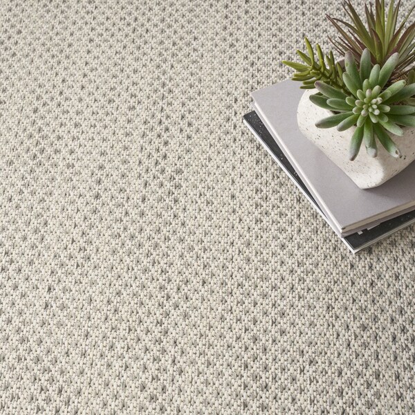 Homeroots 8' Silver Square Geometric Power Loom Area Rug 522023 - main