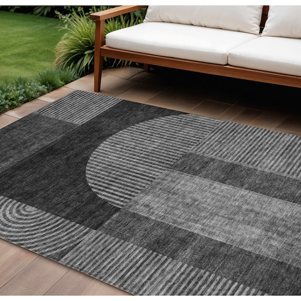 Homeroots 10' X 14' Charcoal Gray And Silver Geometric Washable Indoor Outdoor Area Rug 582709 - main