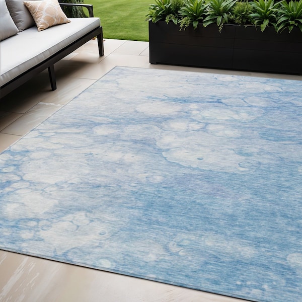 Homeroots 5' X 8' Sky Blue Denim Blue And Silver Abstract Washable Indoor Outdoor Area Rug 582219 - main