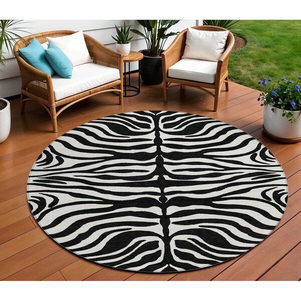Homeroots 8' Black And Ivory Round Animal Print Washable Indoor Outdoor Area Rug 600590 - main