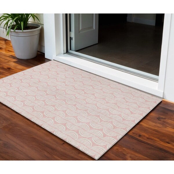 Homeroots 3' X 5' Pink And Gray Ogee Washable Indoor Outdoor Area Rug 601638 - main
