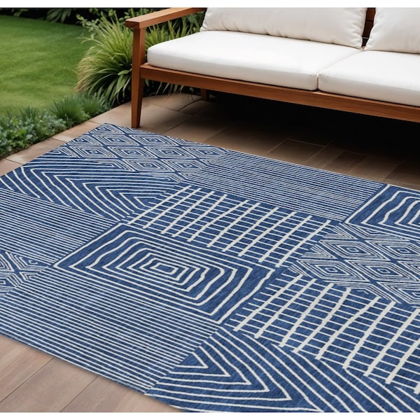 Homeroots 10' X 14' Navy Blue And Ivory Geometric Washable Indoor Outdoor Area Rug 596955 - main