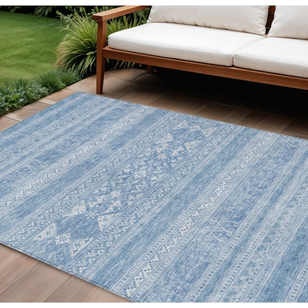 Homeroots 8' X 10' Sky Blue And Ivory Southwestern Washable Indoor Outdoor Area Rug 582851 - main