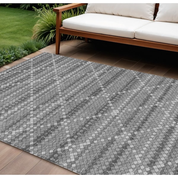 Homeroots 10' X 14' Gray And Silver Geometric Washable Indoor Outdoor Area Rug 610714 - main