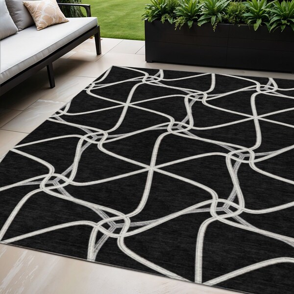 Homeroots 5' X 8' Black And Ivory Geometric Washable Indoor Outdoor Area Rug 612852 - main