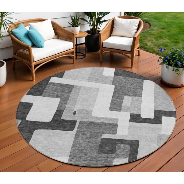 Homeroots 8' Silver Ivory And Charcoal Round Geometric Washable Indoor Outdoor Area Rug 613243 - main