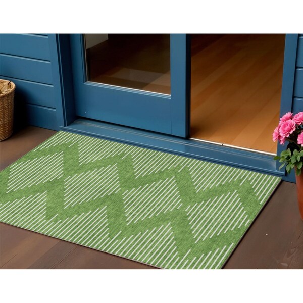 Homeroots 3' X 5' Green And Ivory Geometric Washable Indoor Outdoor Area Rug 598562 - main